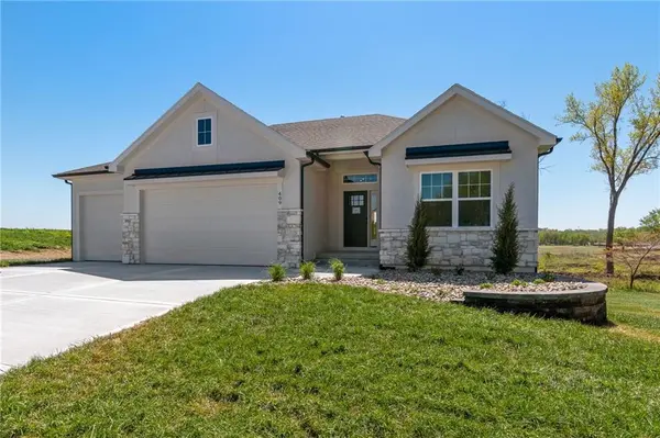 409 Sixth ST, Smithville, MO 64089