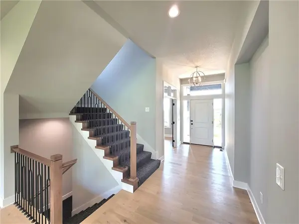 18237 Earnshaw ST, Overland Park, KS 66013