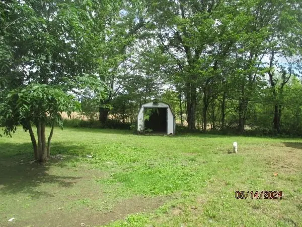 27293 Sinkhole RD, Hughesville, MO 65337