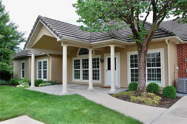 14569 Birch ST, Leawood, KS 66224