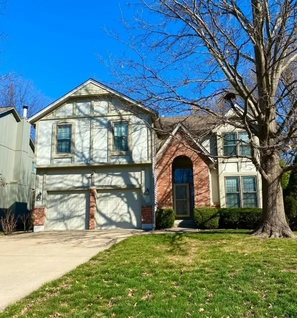 13204 W 115th ST, Overland Park, KS 66210