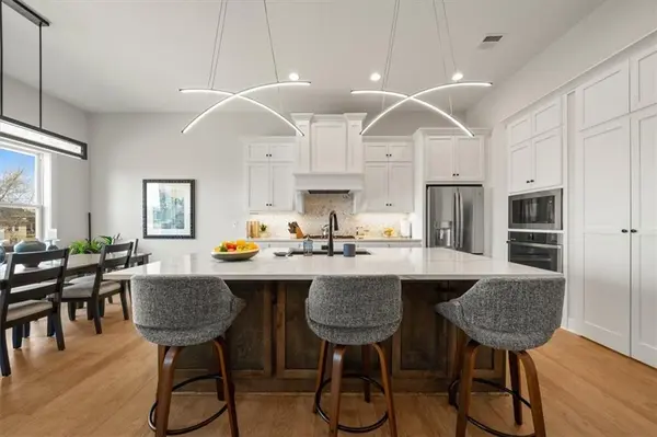 8928 Greeley ST Lenexa, KS 66227