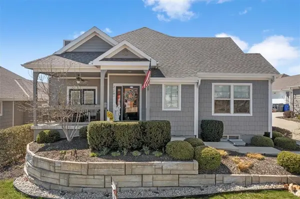 21741 W 120th CT, Olathe, KS 66061