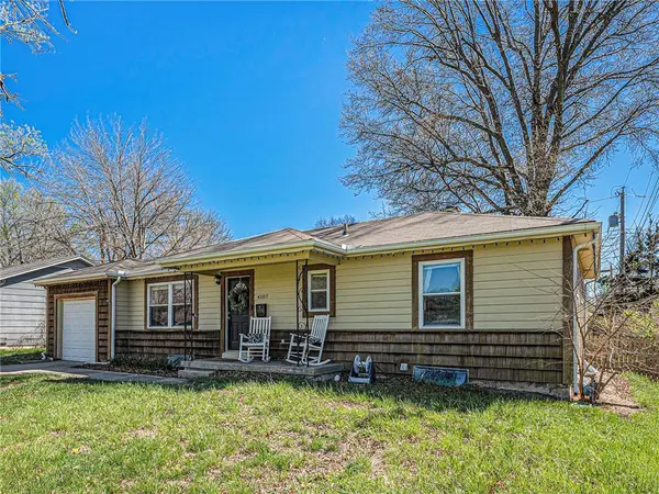 4507 E Red Bridge RD, Kansas City, MO 64137