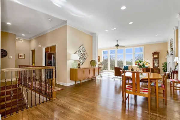 11791 S Carriage RD, Olathe, KS 66062