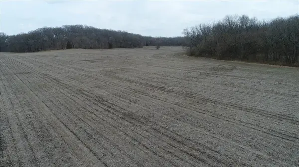 0000 Rattlesnake RD, Richmond, MO 64085