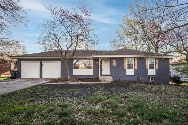705 NE Independence AVE, Lee's Summit, MO 64086