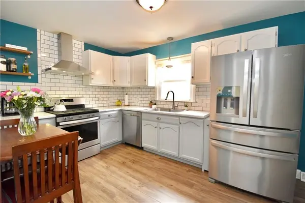 3709 N LISTER AVE, Kansas City, MO 64117