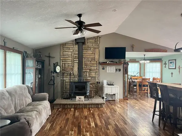 3111 SW Lane RD, St Joseph, MO 64504