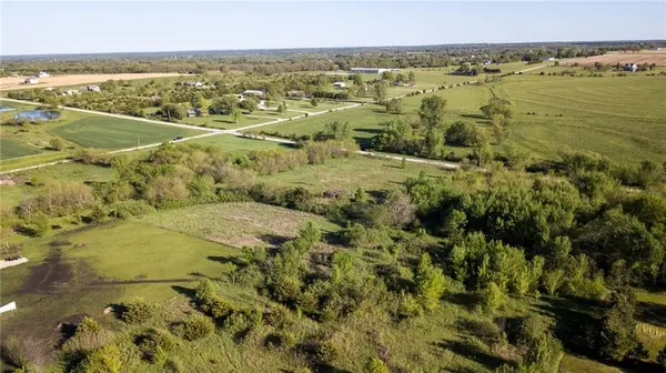6400 W 255th ST, Louisburg, KS 66053