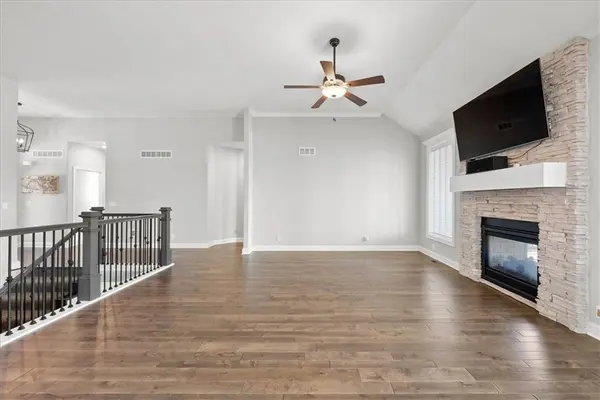 12815 W 172 TER, Overland Park, KS 66221