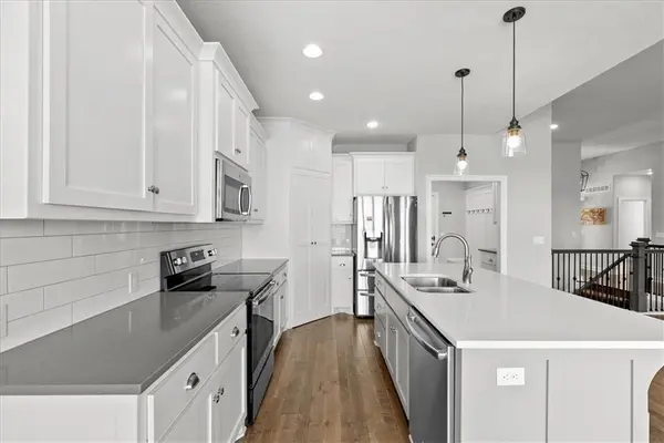 12815 W 172 TER Overland Park, KS 66221