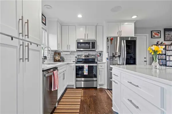20515 W 66th TER, Shawnee, KS 66218