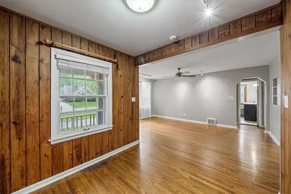 5344 Nall AVE, Roeland Park, KS 66202