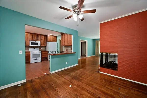 5629 W 50th ST, Roeland Park, KS 66202
