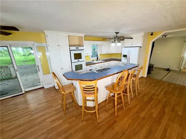 34607 E 275th ST, Garden City, MO 64747
