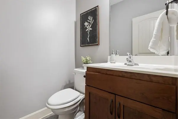 918 Drum DR, Lawrence, KS 66049