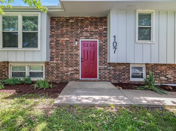 107 S Paul DR, Sibley, MO 64088