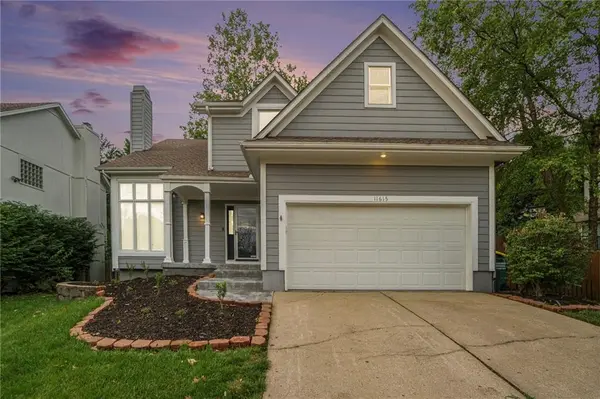 11615 W 115TH ST, Overland Park, KS 66210