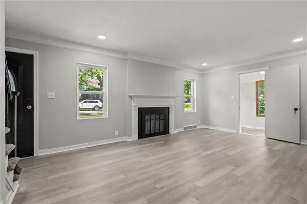11217 E 55th TER, Raytown, MO 64133