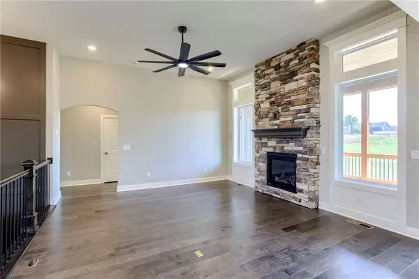 2356 NE Skopelos CT, Blue Springs, MO 64014