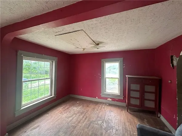 208 AKRON RD, Cainsville, MO 64632
