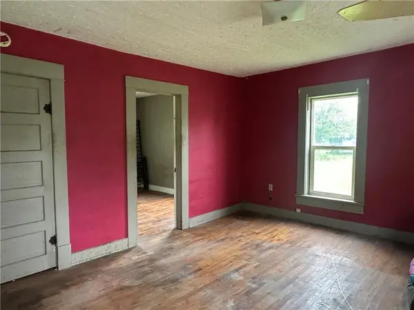 208 AKRON RD, Cainsville, MO 64632