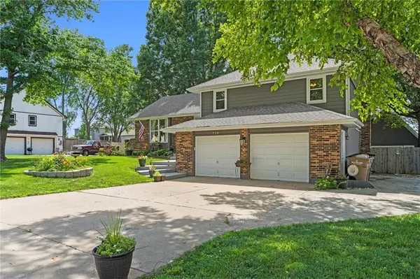 710 Finch ST, Raymore, MO 64083