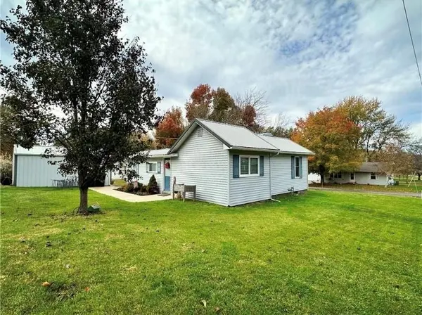 301 S 2nd ST, Savannah, MO 64485