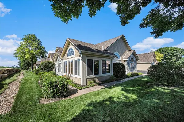 11362 S Pflumm RD, Olathe, KS 66215