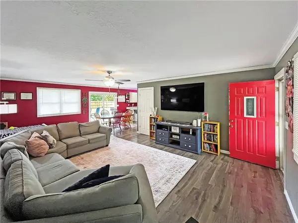 215 Oak ST, Mound Valley, KS 67354