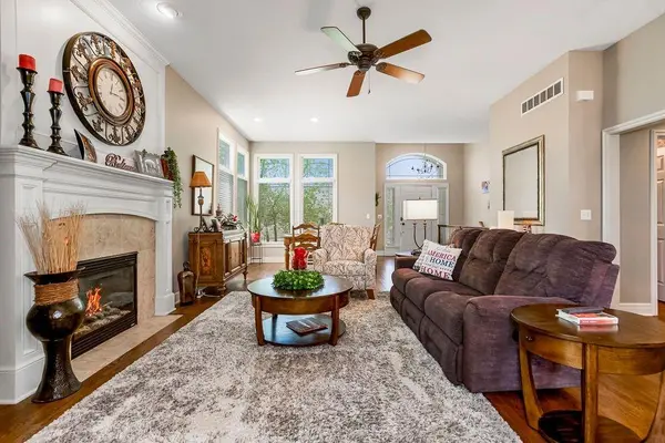 14108 W 117th ST, Olathe, KS 66062