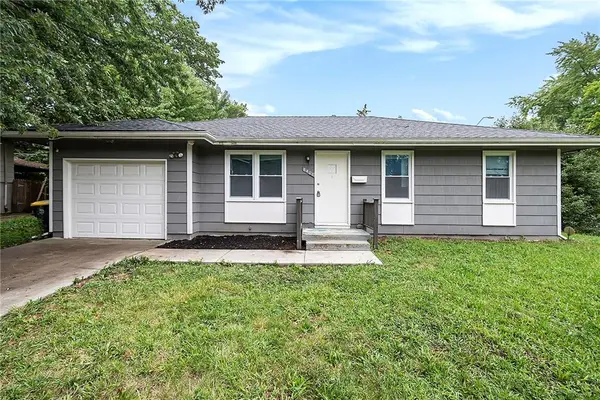 8408 E 91st TER, Kansas City, MO 64134