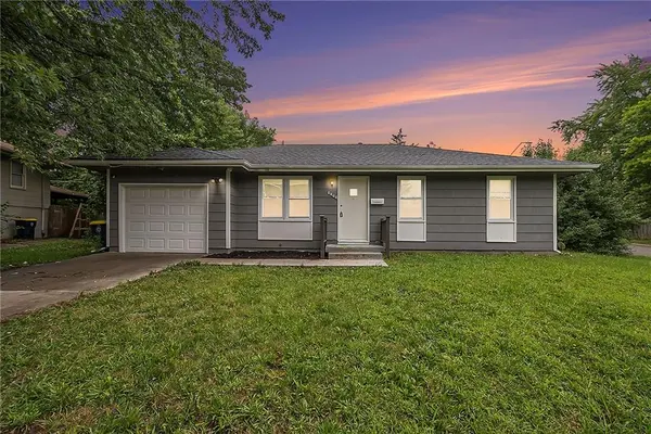 8408 E 91st TER, Kansas City, MO 64134