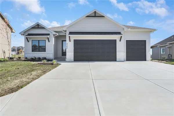 2360 NE Skopelos CT, Blue Springs, MO 64014