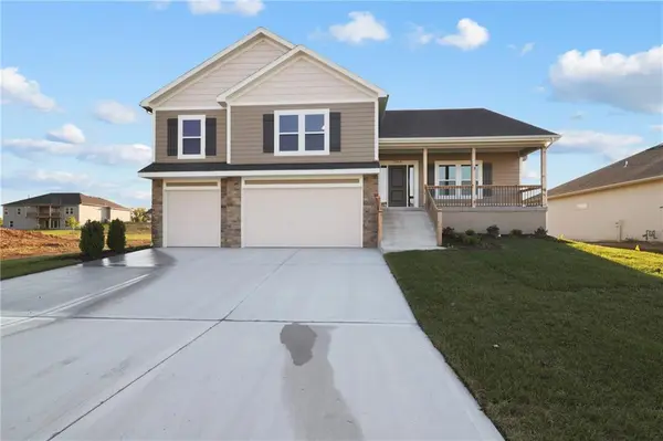 2364 NE Skopelos CT, Blue Springs, MO 64014