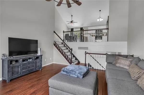 1004 Sam G Hiner DR, Cameron, MO 64429