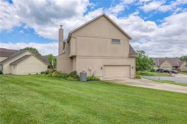 12704 S Darnell ST, Olathe, KS 66062