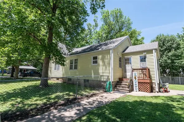 202 N Western AVE, Chanute, KS 66720