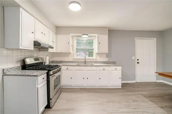 205 E Kaskaskia ST, Paola, KS 66071
