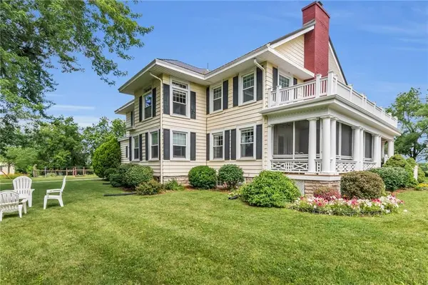 2962 NW Prairie View RD, Gower, MO 64454