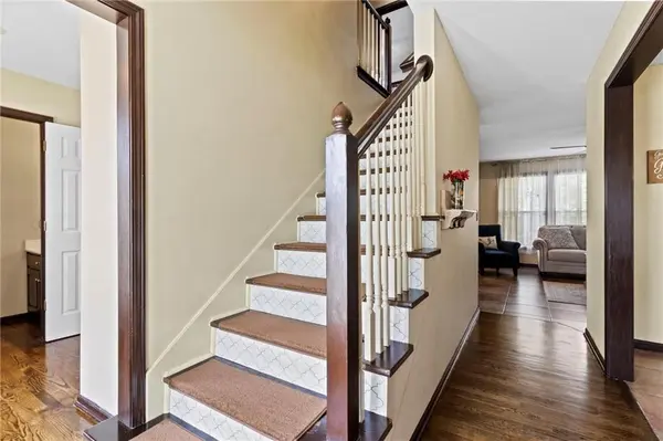 1022 Cottage Creek CIR, Gardner, KS 66030