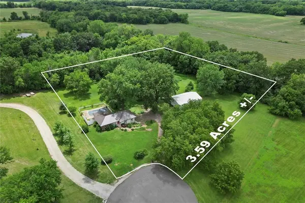 15810 Sugar Plum RD, Kearney, MO 64060