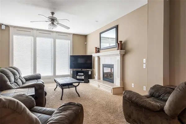396 N PINE ST, Gardner, KS 66030