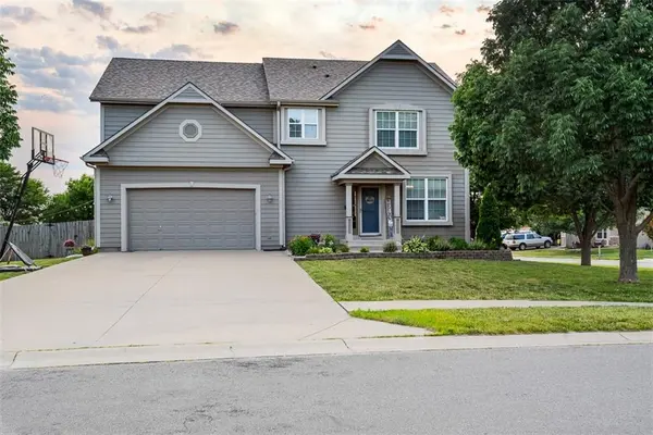 396 N PINE ST, Gardner, KS 66030