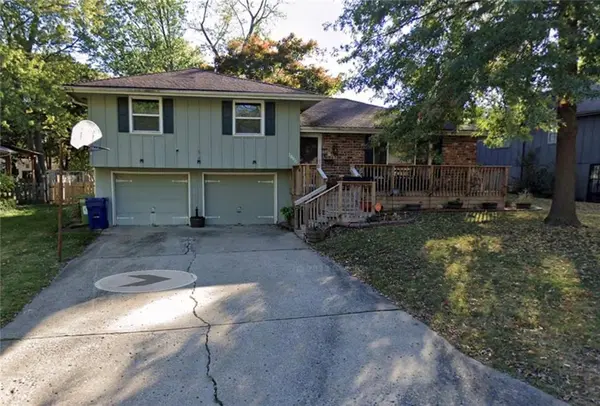 10813 E 65th ST,  Raytown,  MO 64133