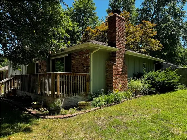 10813 E 65th ST, Raytown, MO 64133
