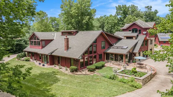 4821 Scottsdale CIR, Smithville, MO 64089