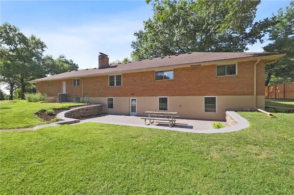 1200 W Bannister RD, Kansas City, MO 64114