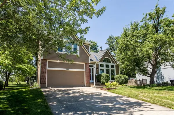 5416 Noble ST, Shawnee, KS 66226